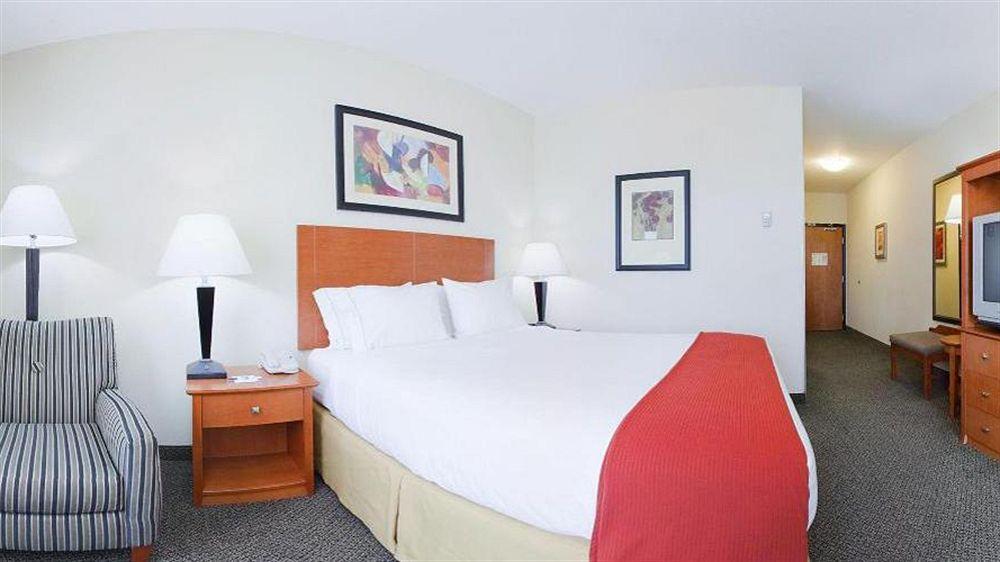 Holiday Inn Express Hotel Vernal By Ihg Dış mekan fotoğraf