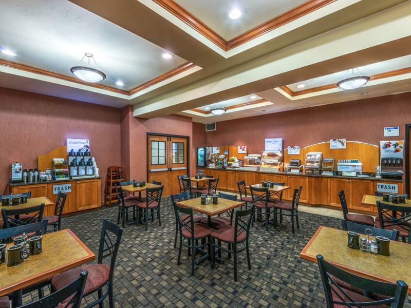 Holiday Inn Express Hotel Vernal By Ihg Dış mekan fotoğraf